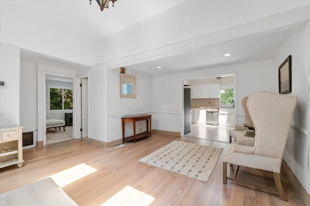 56 W Donellan Road Hampton Bays NY 11946