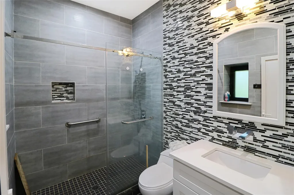 4953 Fresh Meadow Lane Fresh Meadows NY 11365