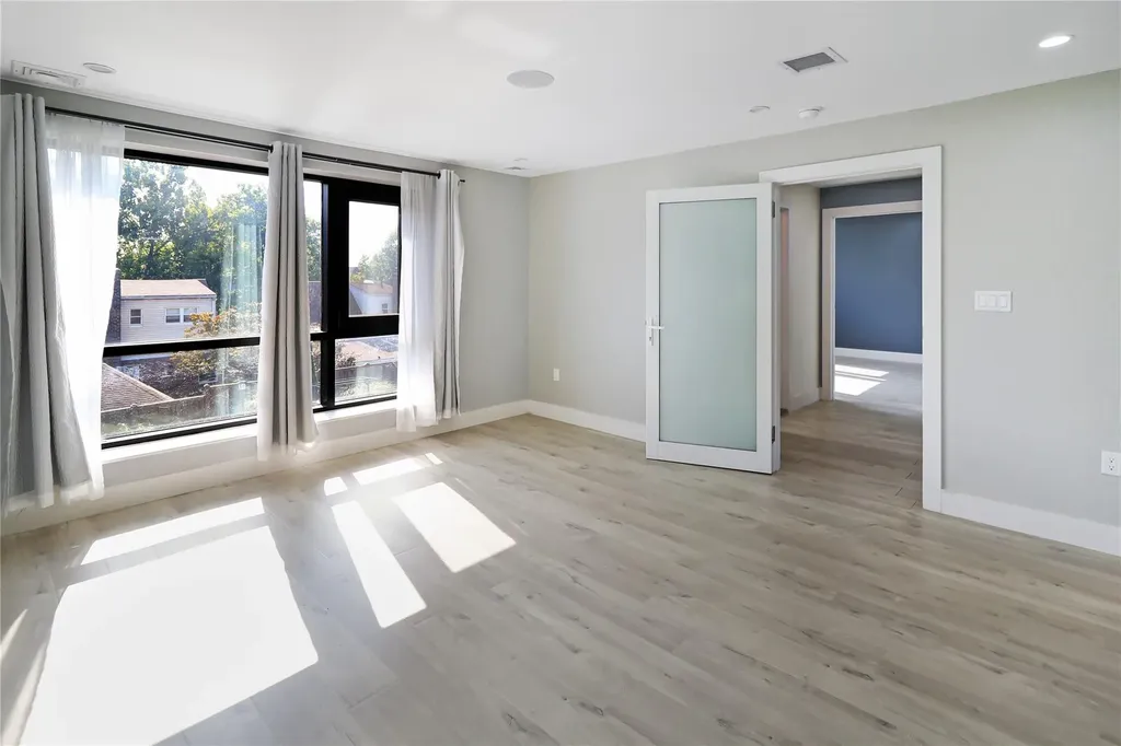 4953 Fresh Meadow Lane Fresh Meadows NY 11365