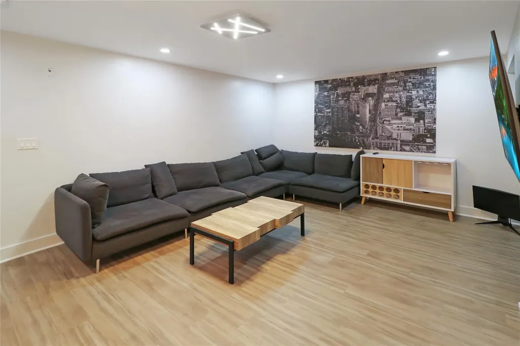 4953 Fresh Meadow Lane Fresh Meadows NY 11365