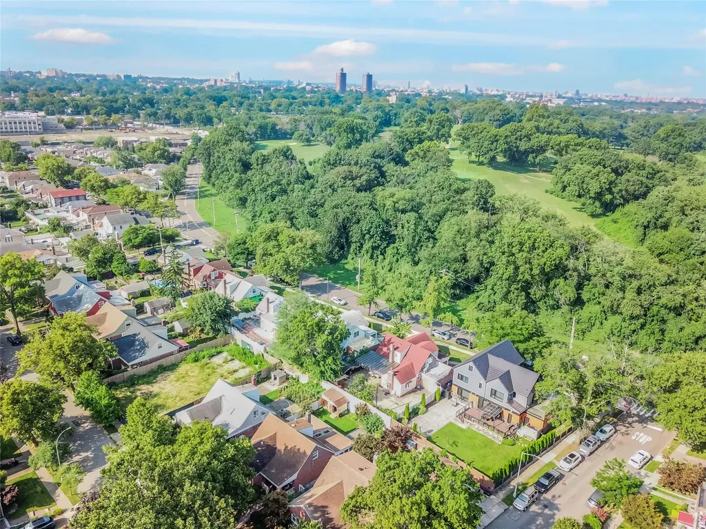 4953 Fresh Meadow Lane Fresh Meadows NY 11365