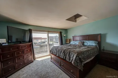 66 Lighthouse Road Babylon NY 11702
