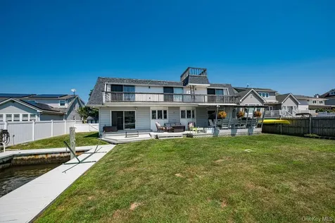 66 Lighthouse Road Babylon NY 11702