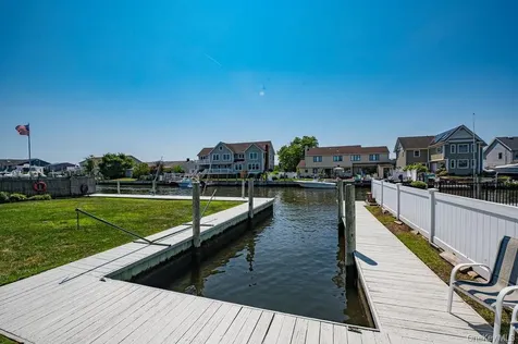 66 Lighthouse Road Babylon NY 11702