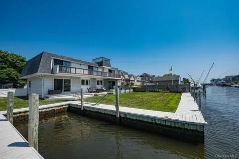 66 Lighthouse Road Babylon NY 11702