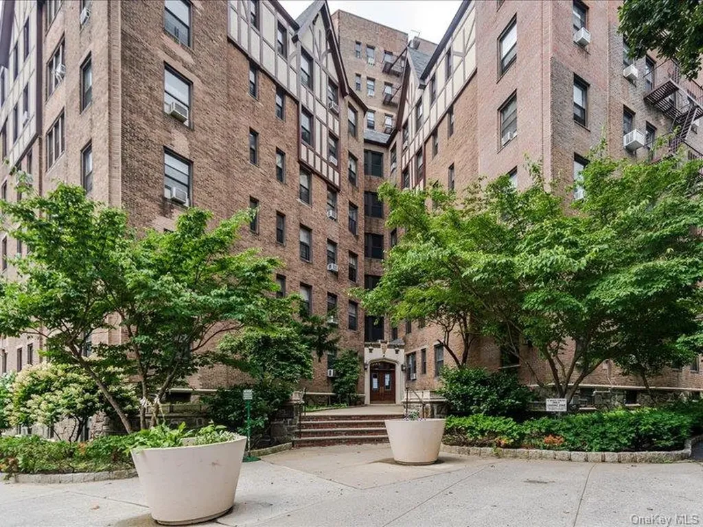 3875 Waldo Avenue Bronx NY 10463