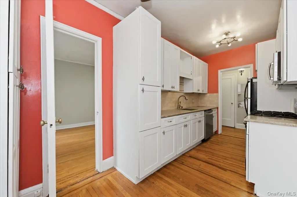 3875 Waldo Avenue Bronx NY 10463