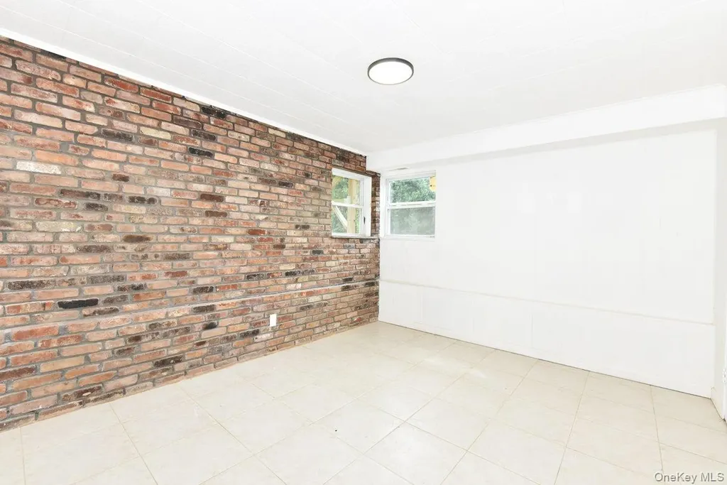 3287 Milburn Avenue Baldwin NY 11510