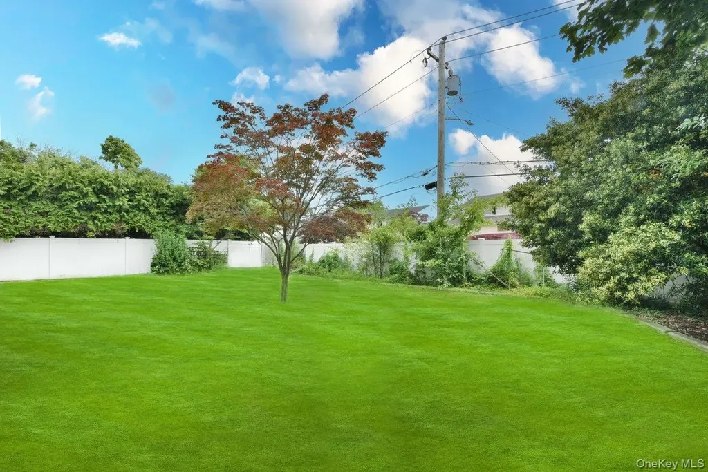 3287 Milburn Avenue Baldwin NY 11510