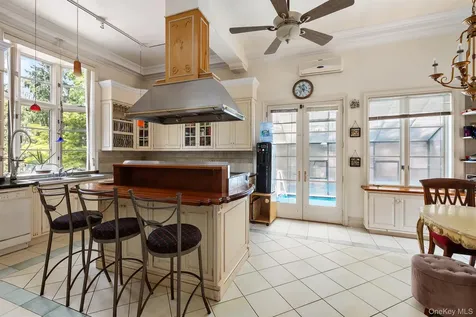 5440 Independence Avenue Bronx NY 10471