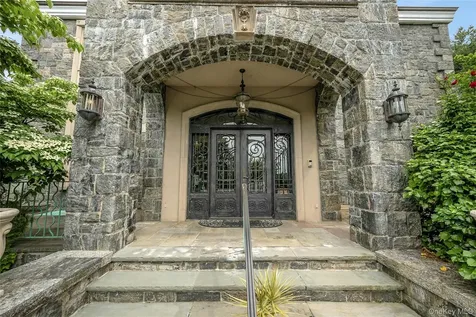 5440 Independence Avenue Bronx NY 10471