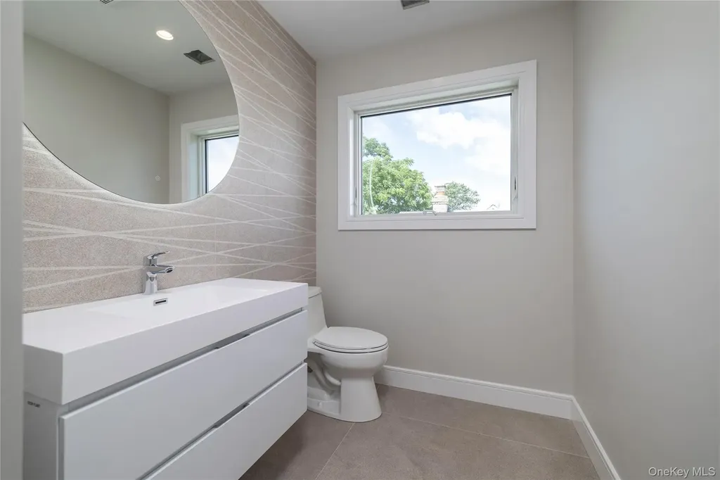 344 E Fulton Street Long Beach NY 11561