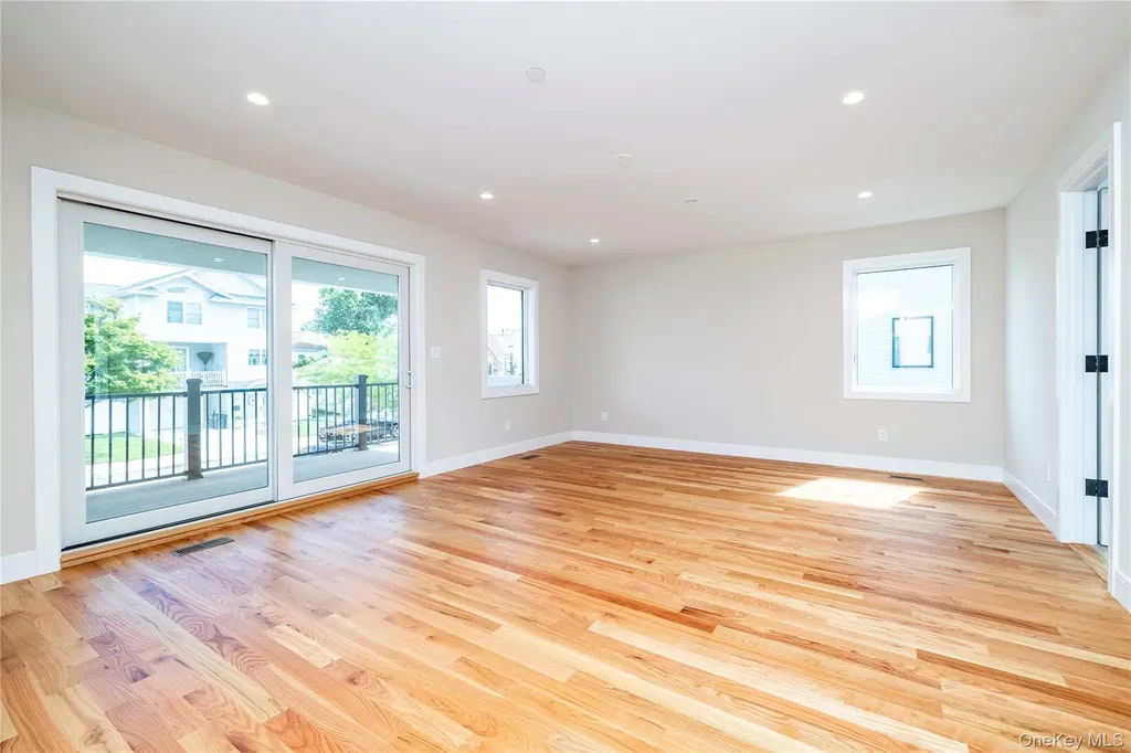 344 E Fulton Street Long Beach NY 11561