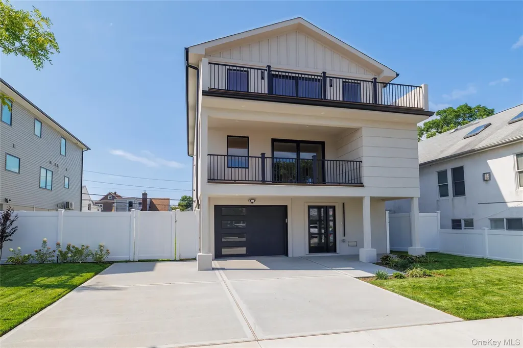 344 E Fulton Street Long Beach NY 11561