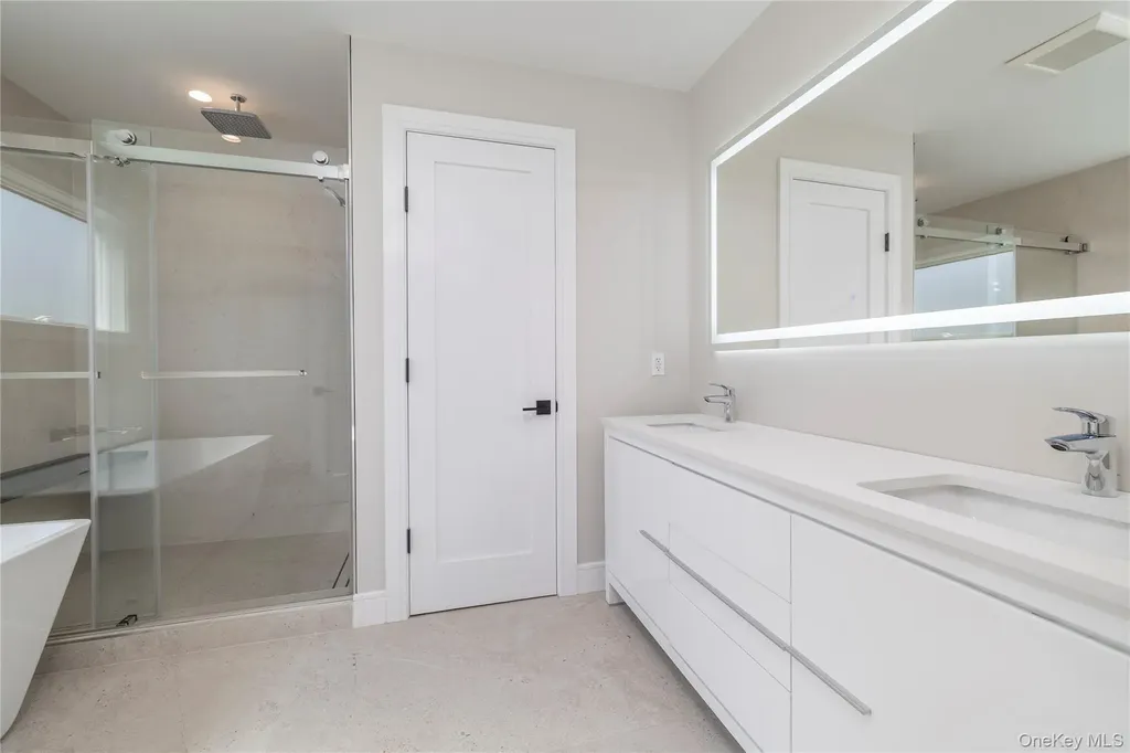 344 E Fulton Street Long Beach NY 11561