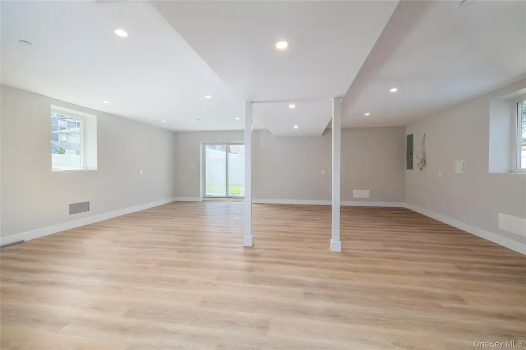 344 E Fulton Street Long Beach NY 11561