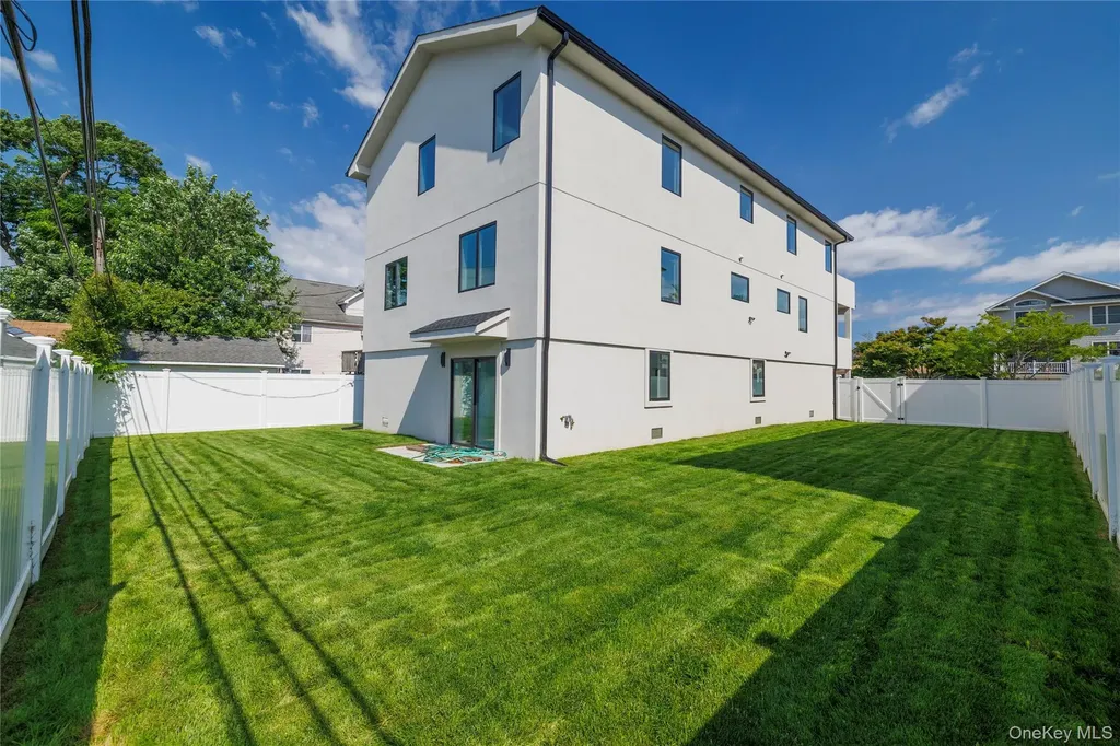 344 E Fulton Street Long Beach NY 11561