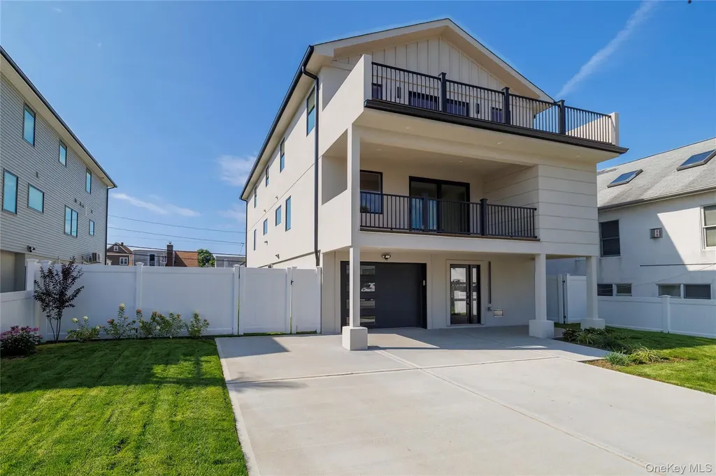 344 E Fulton Street Long Beach NY 11561