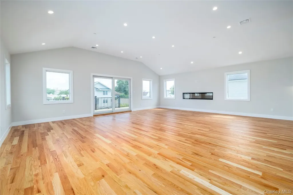 344 E Fulton Street Long Beach NY 11561