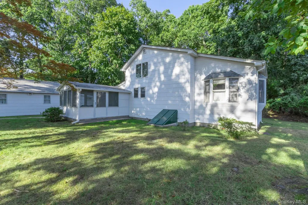 261 Elm Road W Mastic Beach NY 11951