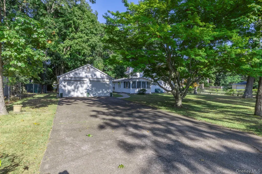 261 Elm Road W Mastic Beach NY 11951