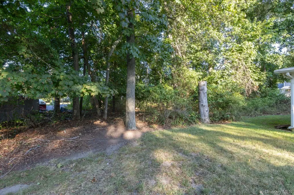 261 Elm Road W Mastic Beach NY 11951