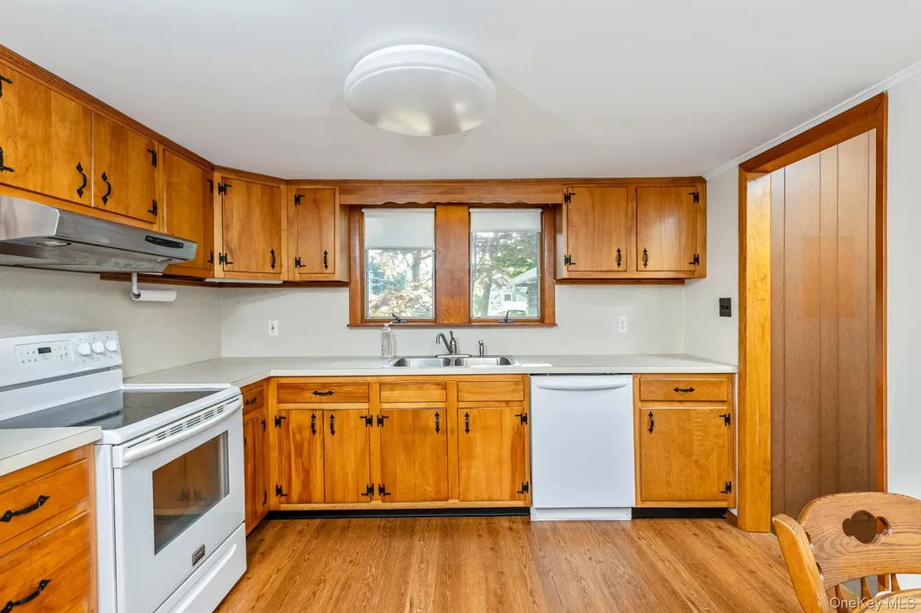 261 Elm Road W Mastic Beach NY 11951