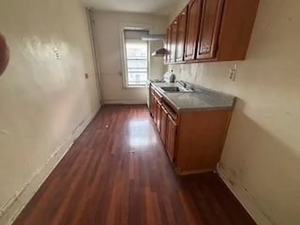 153 Kings Highway Brooklyn NY 11223