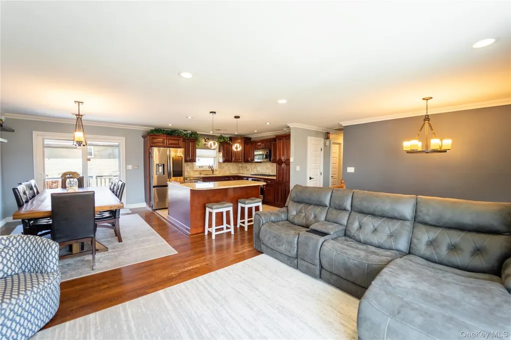 110 Stirling Avenue Freeport NY 11520