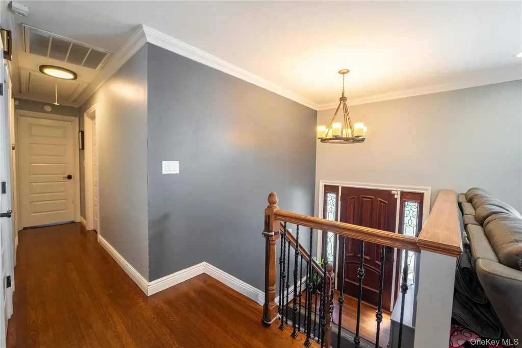 110 Stirling Avenue Freeport NY 11520