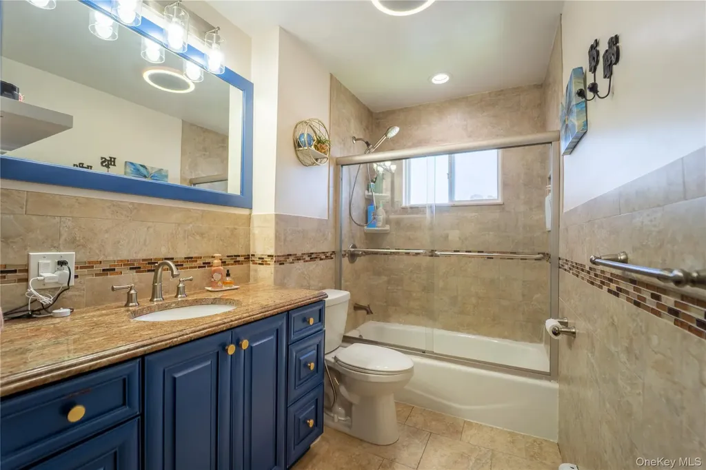 110 Stirling Avenue Freeport NY 11520
