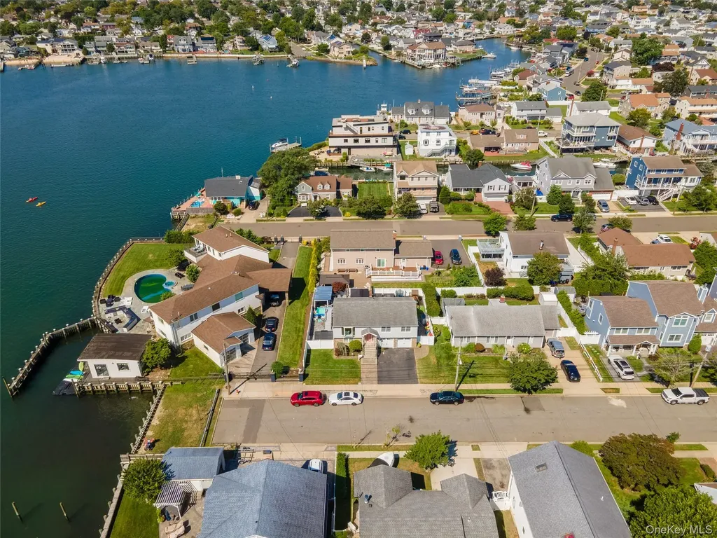 110 Stirling Avenue Freeport NY 11520