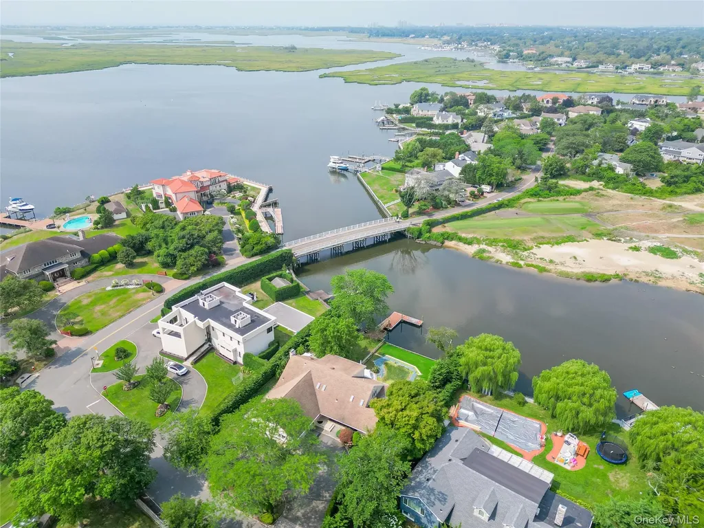 1016 Channel Drive Hewlett Harbor NY 11557
