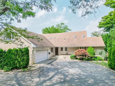1016 Channel Drive Hewlett Harbor NY 11557