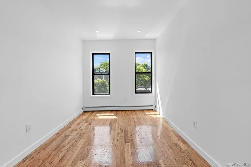 346 Van Siclen Avenue Brooklyn NY 11207