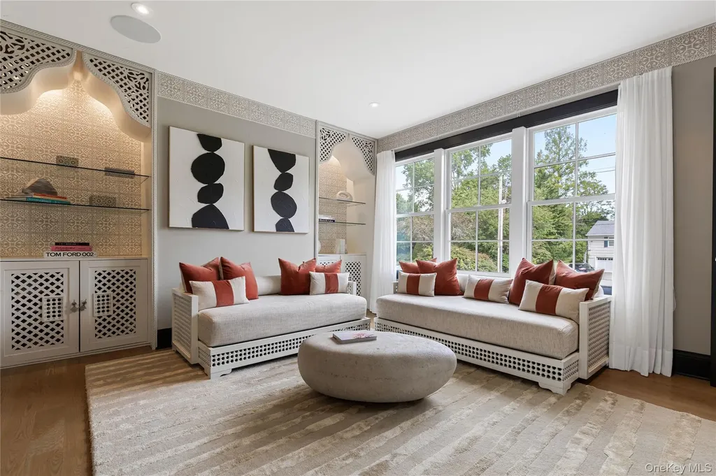 1015 Seven Oaks Lane Mamaroneck NY 10543