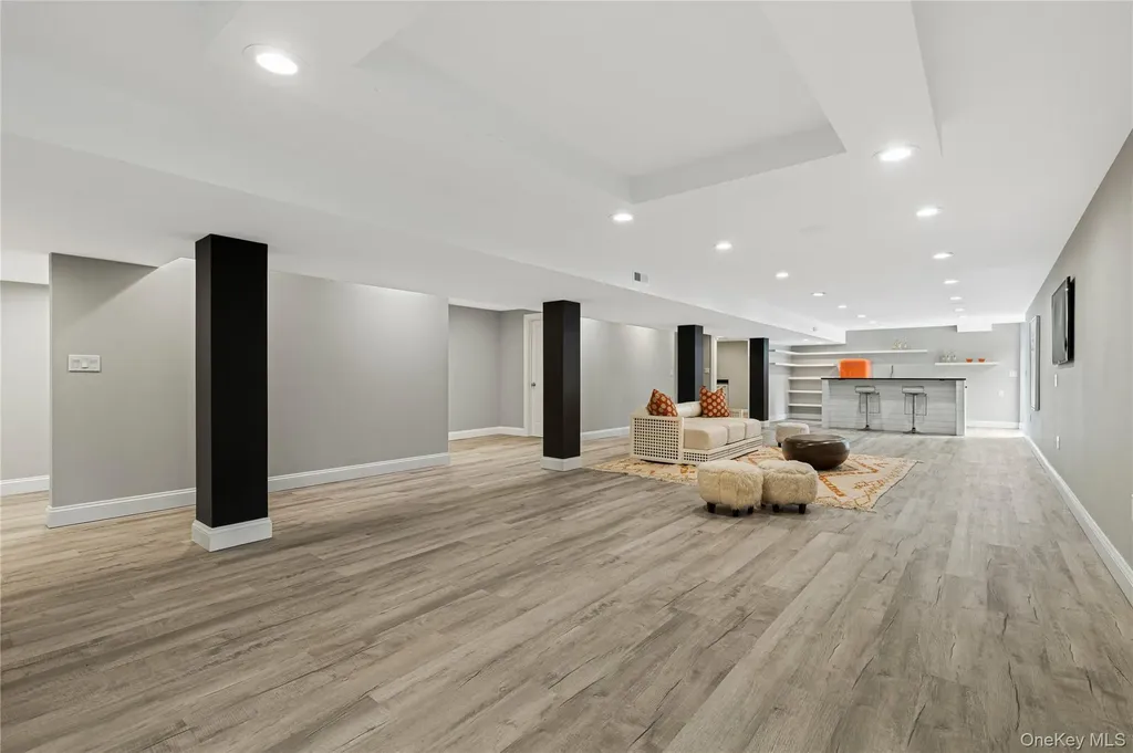 1015 Seven Oaks Lane Mamaroneck NY 10543