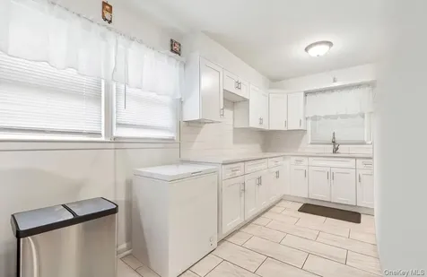 279 Mary Lou Avenue Yonkers NY 10703