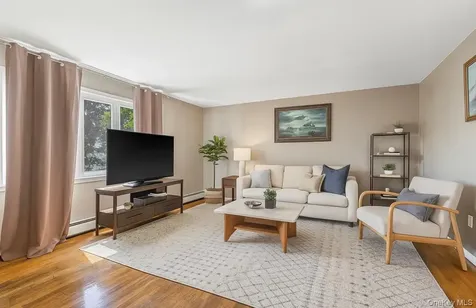 279 Mary Lou Avenue Yonkers NY 10703