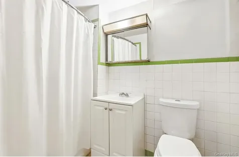 279 Mary Lou Avenue Yonkers NY 10703