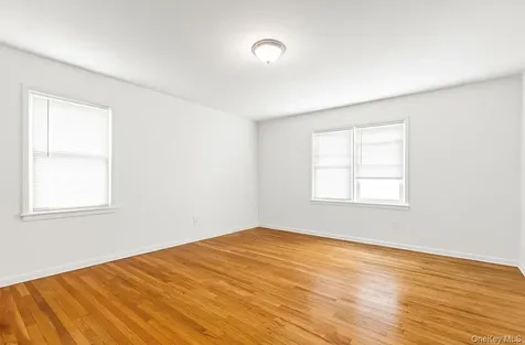 279 Mary Lou Avenue Yonkers NY 10703