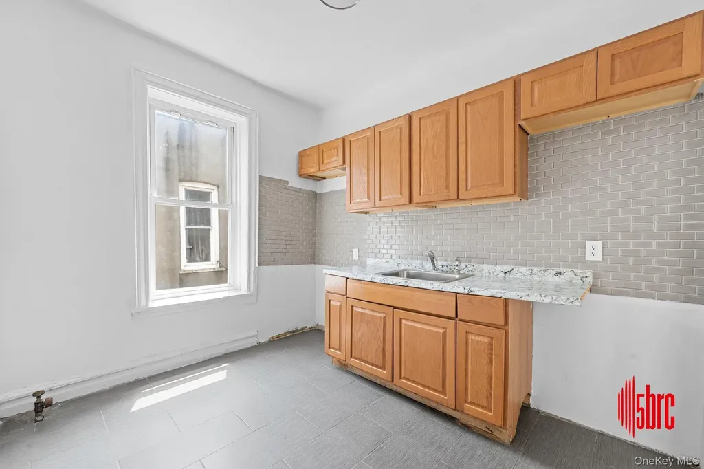 255 E 55th Street Brooklyn NY 11203