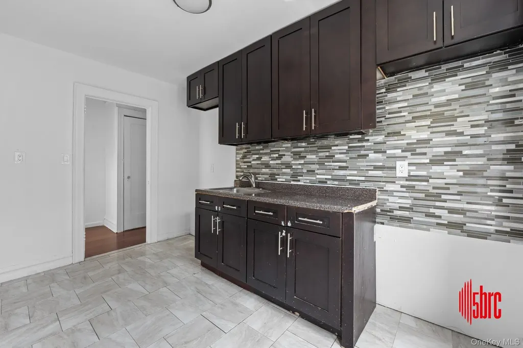 255 E 55th Street Brooklyn NY 11203