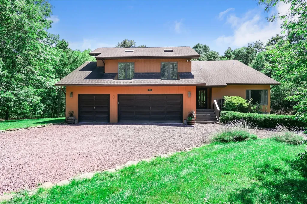 28 Bellhaven Road Bellport NY 11713