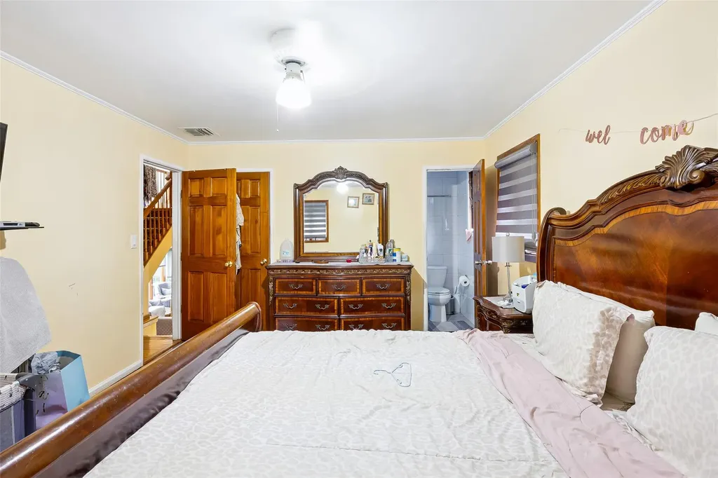 31 Morris Drive Syosset NY 11791