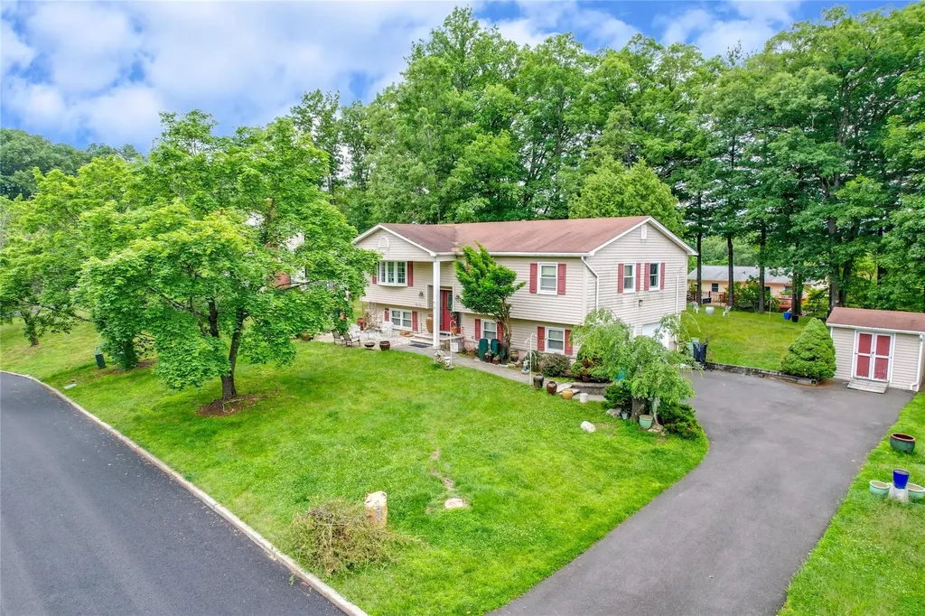 11 Rockridge Drive Thiells NY 10984