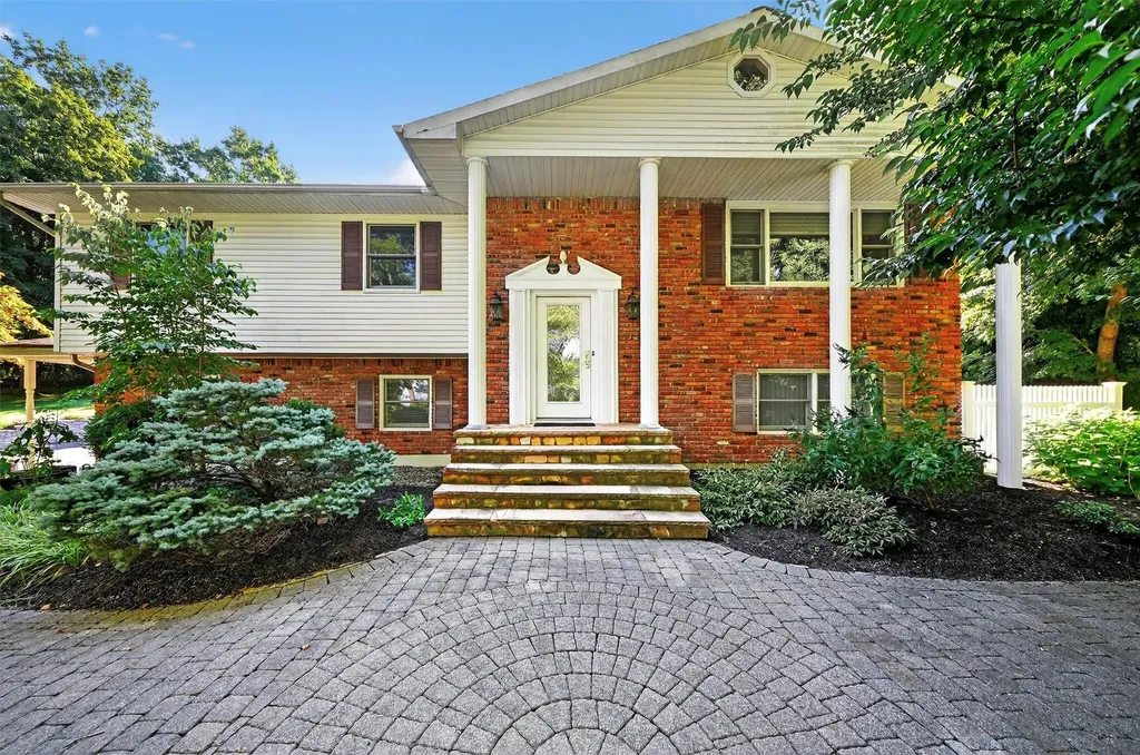 8 Fairmont Terrace West Nyack NY 10994