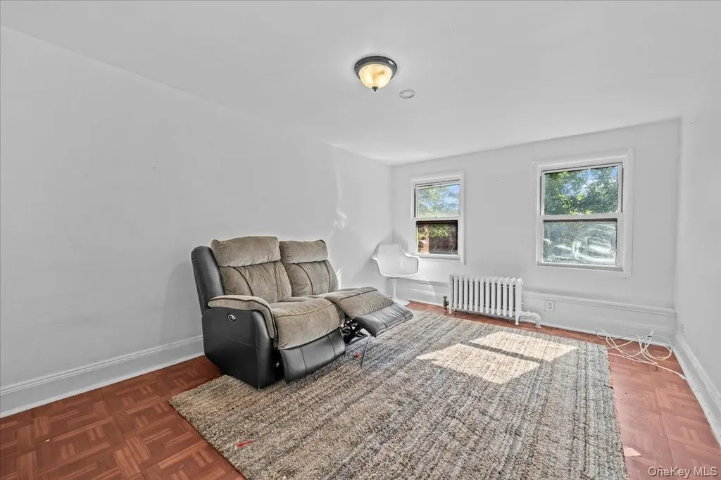 452 Howe Avenue Bronx NY 10473