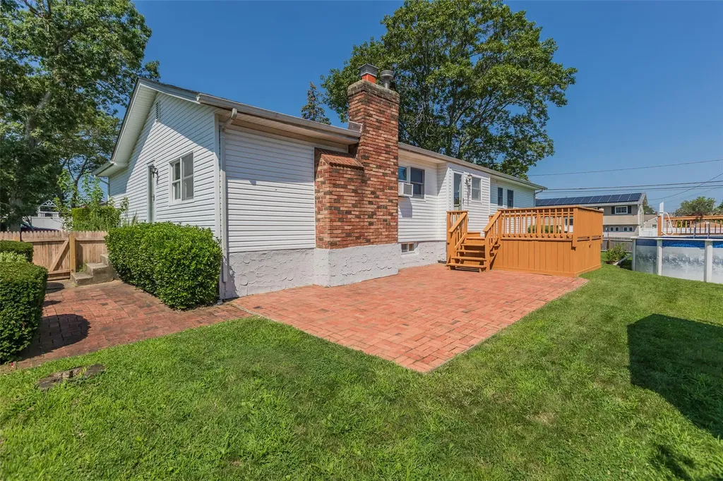 70 11th Avenue West Babylon NY 11704