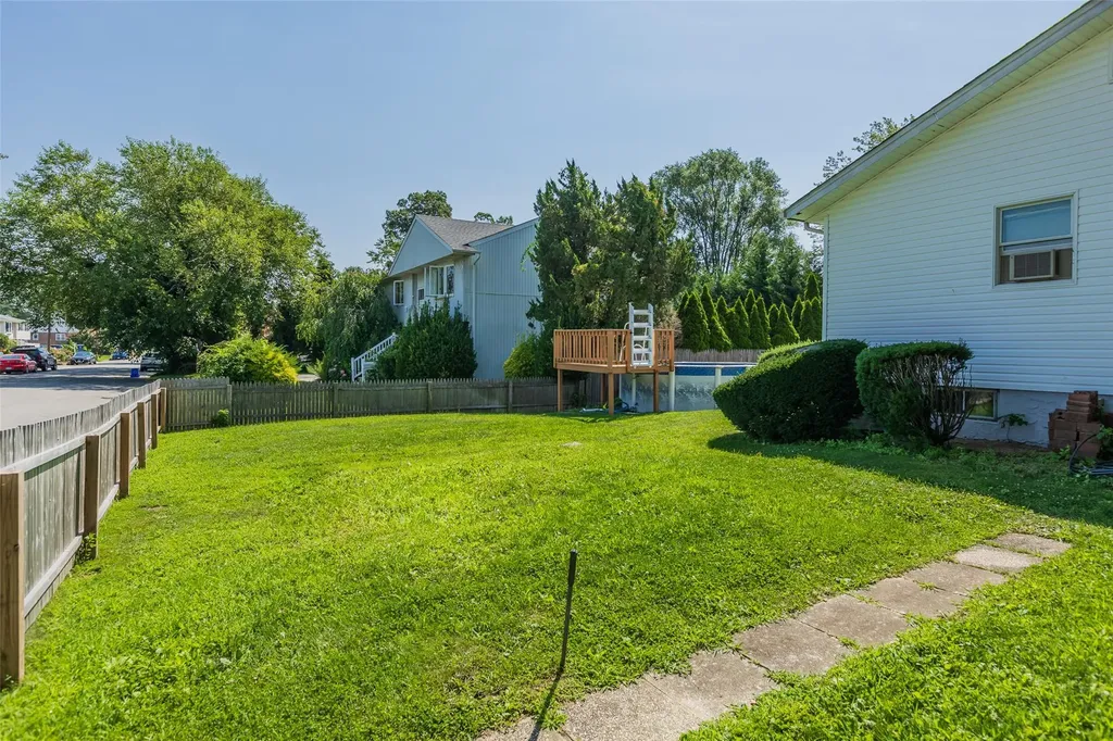 70 11th Avenue West Babylon NY 11704